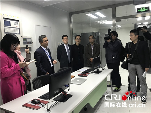 参观壹定发_副本.jpg